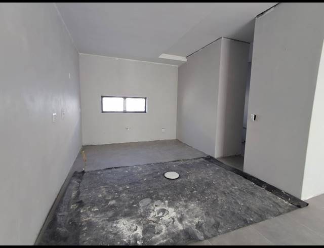 3 BEDROOM HOUSE FOR SALE IN SHELLEY POINT